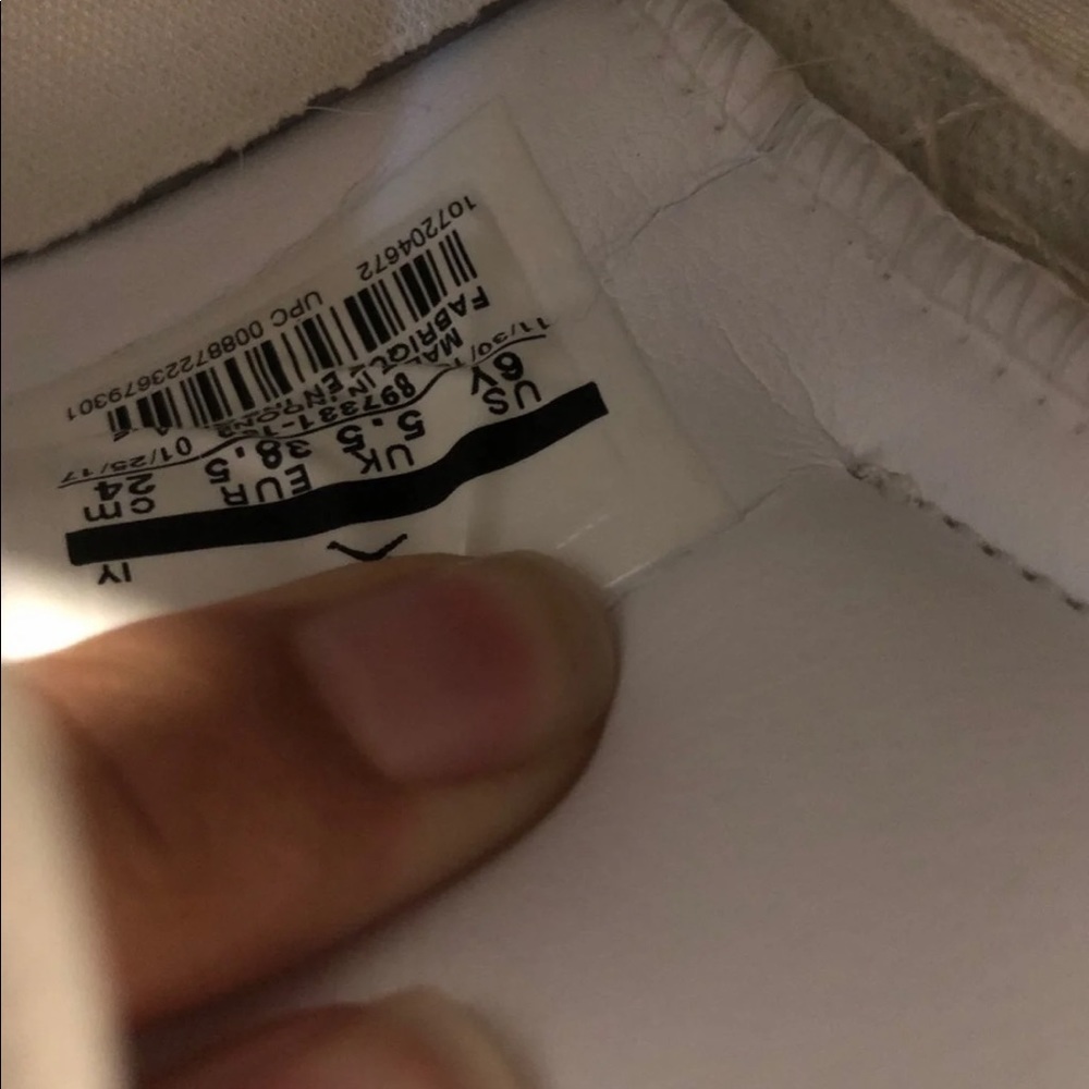 Jordan "heiress" white 11 low 🤍🌬 - Picture 6 of 6